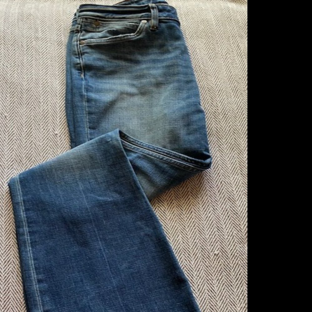 Like New - WRANGLER - Exaggerated Boot Jeans - 30x34